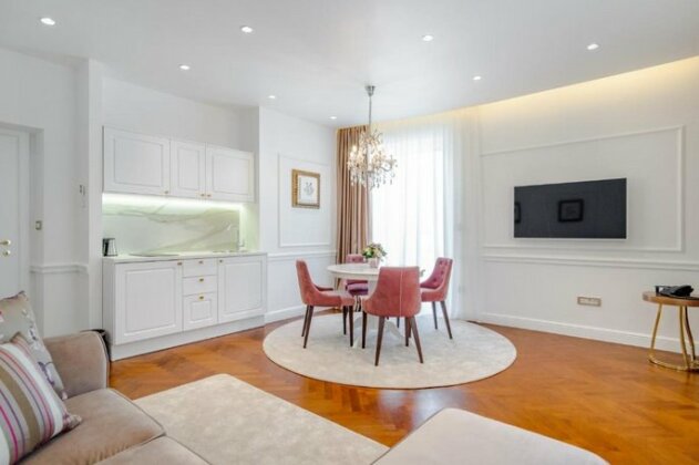 Ann Luxury Rooms - Photo4