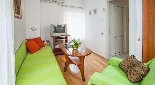 Apartment 1- At Home - Photo4