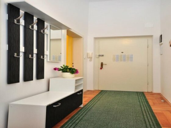 Apartment Anamarija-Bacvice - Photo3