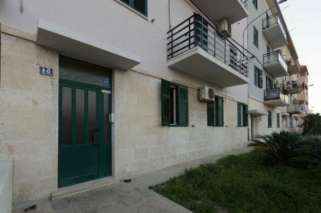 Apartment Lovre - Photo2