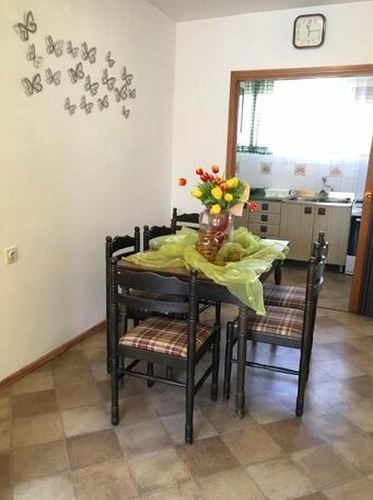 Apartment Omiska - Photo2