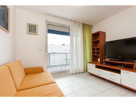 Apartment On the Beach Split - Photo4