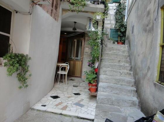 Apartment Pera - Photo2