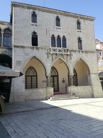 Apartments Crvena Orhideja - Photo2