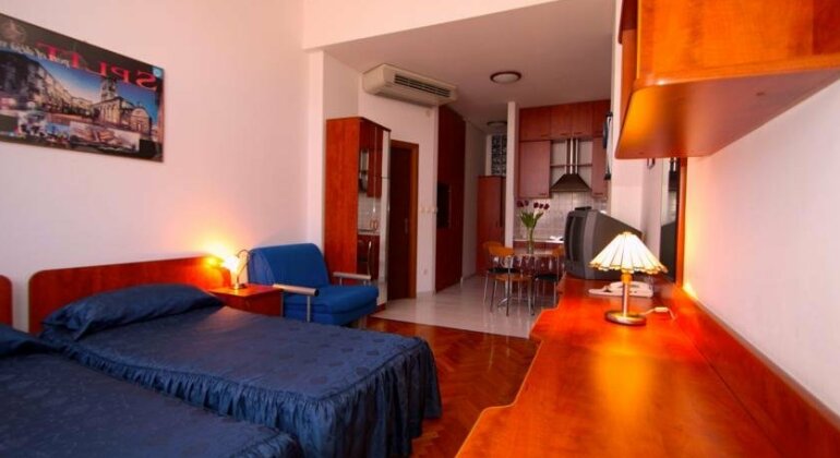 Apartments Lovretski Dvori - Photo3
