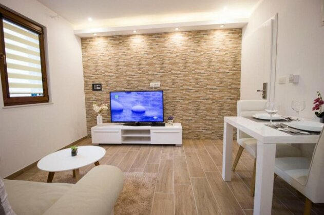 Ariston City Apartments - Photo3