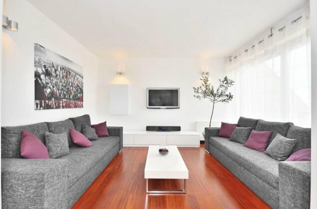 Attractive Beach Apartment - Photo4