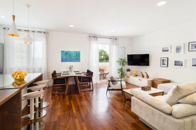 Azimut Apartment - Photo2