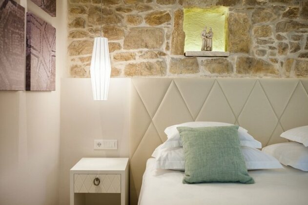Balatura Split Luxury Rooms - Photo2