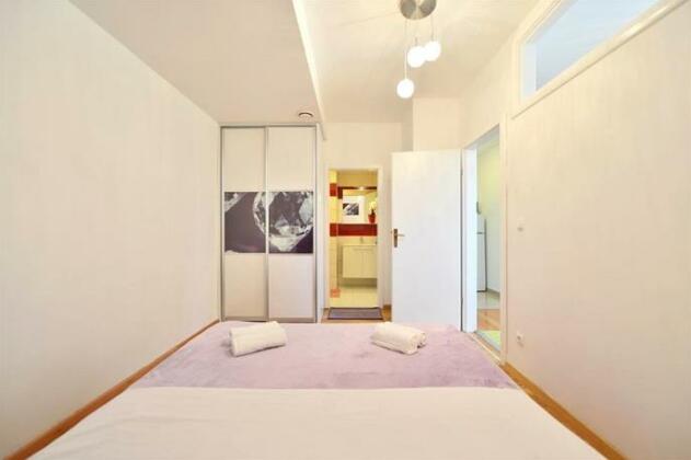 Beachfront Znjan Apartments - Photo2