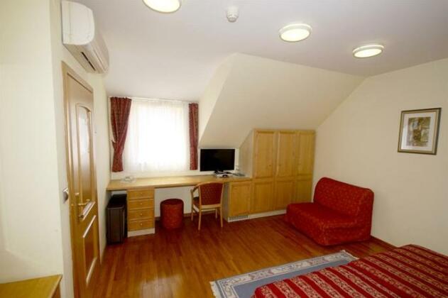 Bed And Breakfast Villa Ana - Photo4