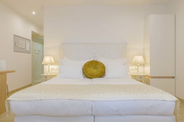 Best location Apartments - Photo4