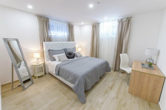Best location Rooms - Photo2