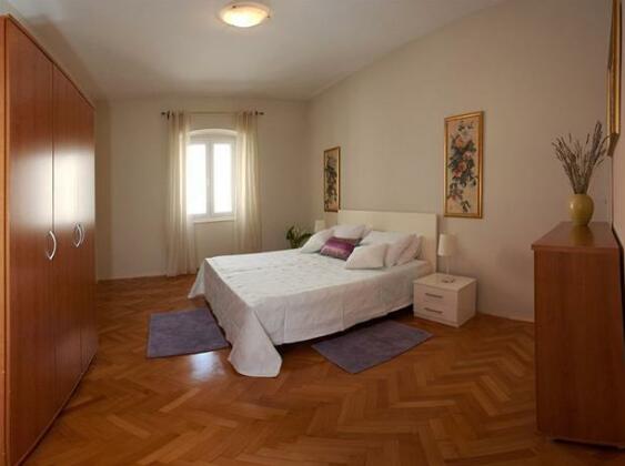 Bouganvillea Split Apartments - Photo5