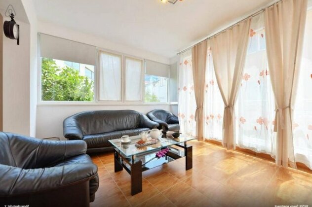 B&R Apartments - Photo2