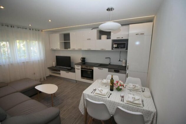Central Beach Apartment Split - Photo4