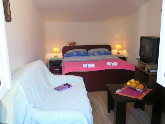 Central Split Apartments - Photo5