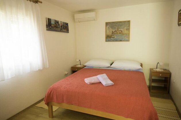 Charming Room with Balcony - Photo3