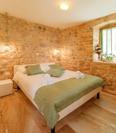 Damida Luxury Rooms - Photo4