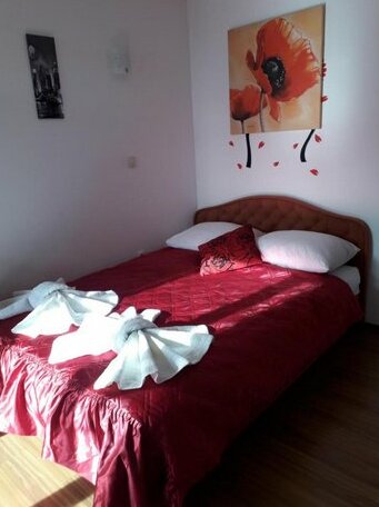  Photo 4