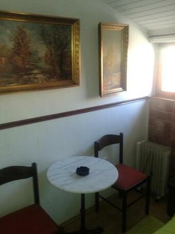 Deni Guest House - Photo2