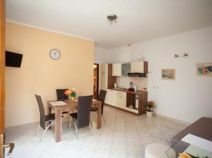 Four Stars Split Apartment - Photo3