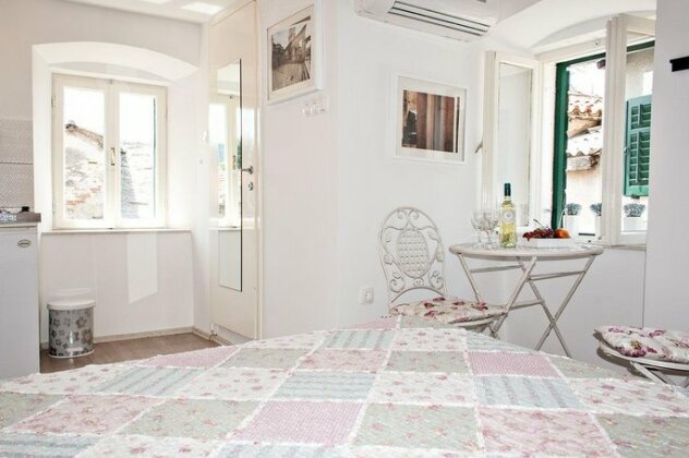 Guest House Babina - Photo2
