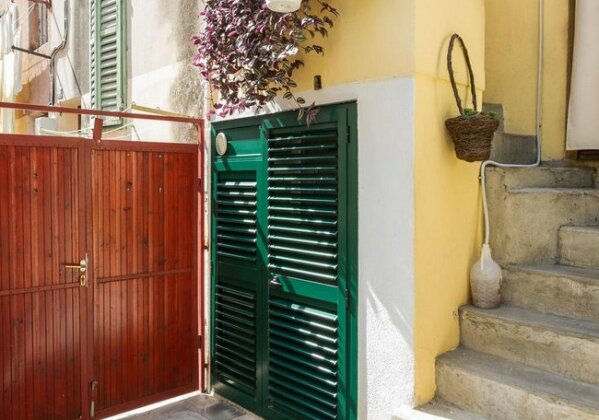 Guest House Varos - Photo2