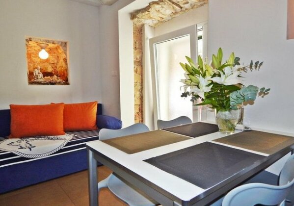 Guest House Varos - Photo4