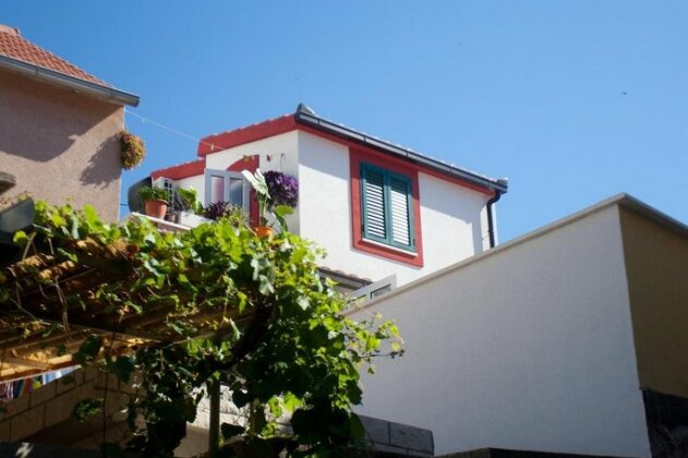 Guesthouse Dora Varos - Photo2