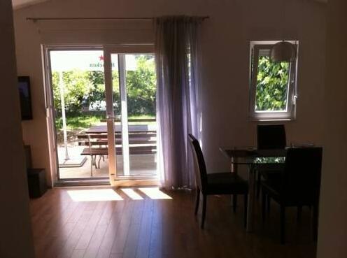 Holiday Home Cvita - Photo2