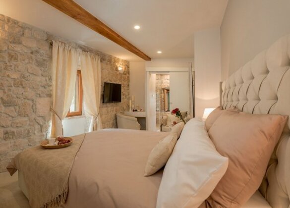 Jupiter Lux Rooms - Photo3