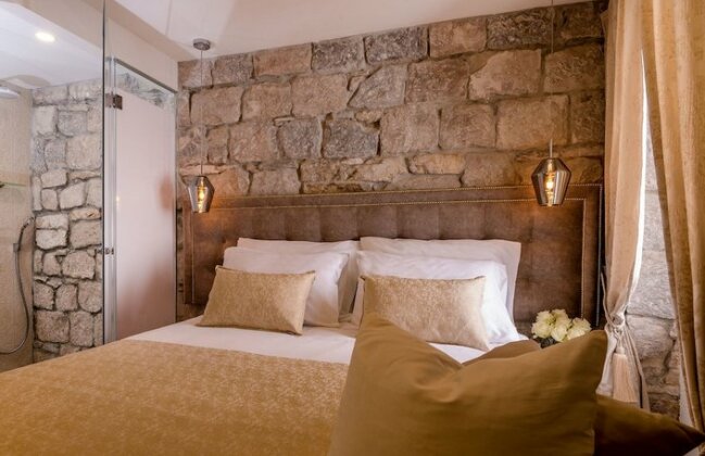Jupiter Lux Rooms - Photo5