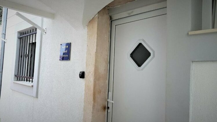 Karmen's Apartment Two - Photo5