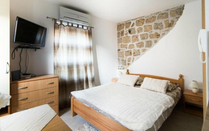 La Perla Luxury Apartments - Photo2