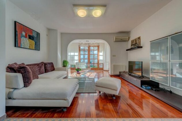 LCT Dream Luxury Villa - Photo2
