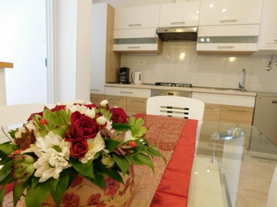 LCT Grand Tour Apartment - Photo2