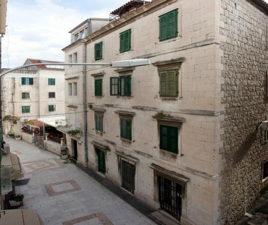 Leonarda Apartments - Photo2