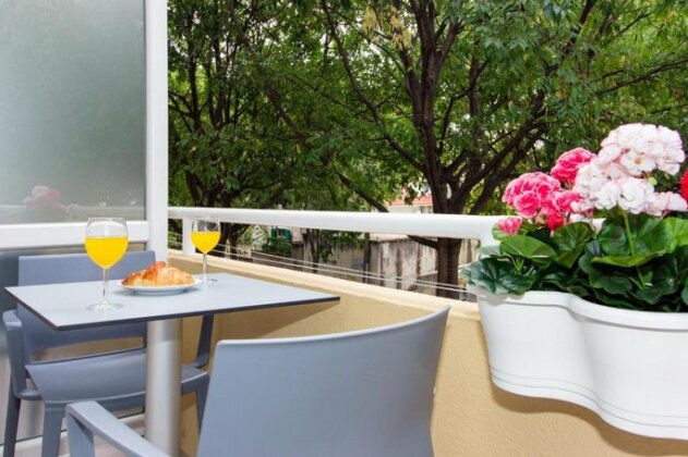 Lugo Apartments - Photo3