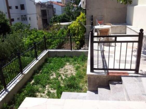 Lukic - Photo2