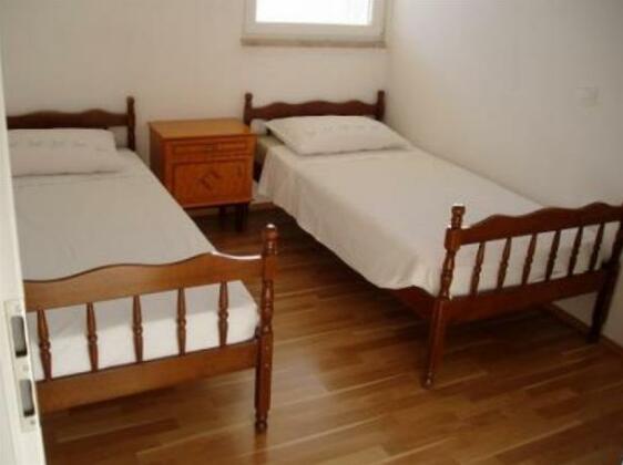 Lukic - Photo4
