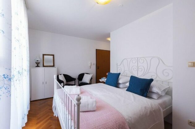 Maia's Beach Apartment - Photo3