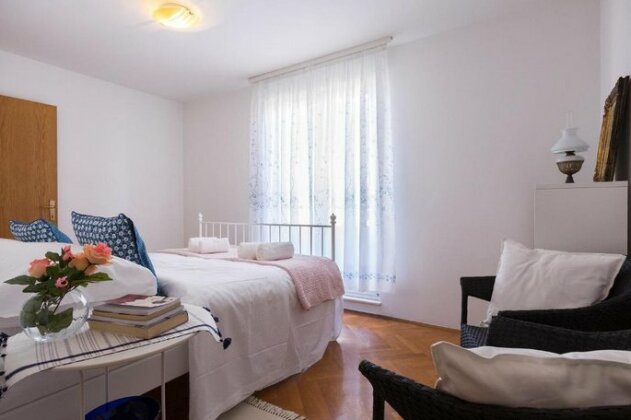 Maia's Beach Apartment - Photo5