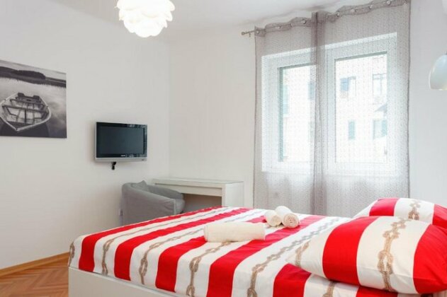Marina's Place - Photo3