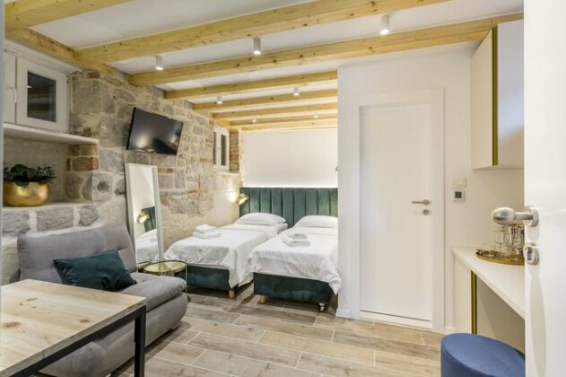 Miara Luxury Rooms - Photo5
