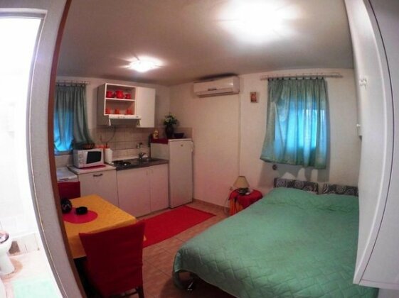 Photo 4