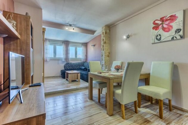 M&M Apartment Split - Photo2