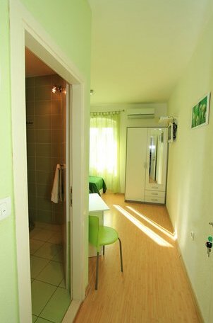 Nirvana Rooms & Apartments - Photo2