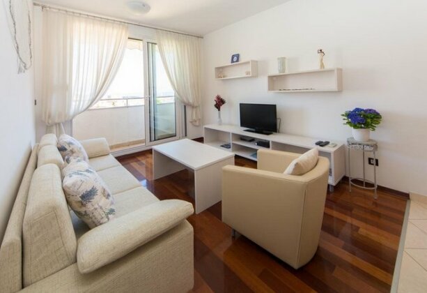 Old Town View Two Bedroom Apartment Asti Mande 2 - Photo4