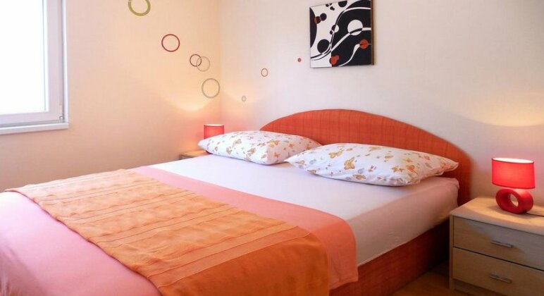 Orange Bamboo Suite - Photo3